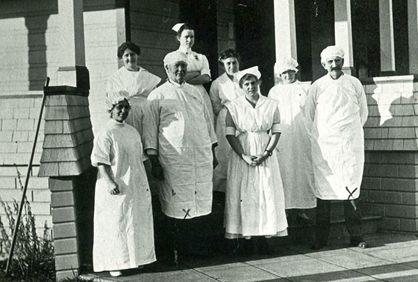original-medical-staff-1904